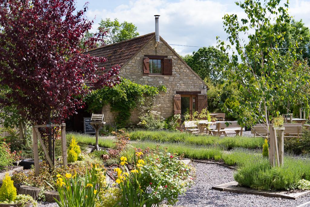 Widbrook Barns Bed & Breakfast Bradford-On-Avon Bagian luar foto