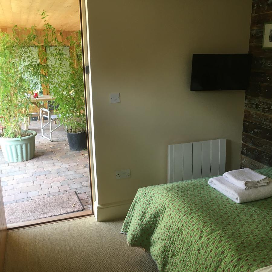 Widbrook Barns Bed & Breakfast Bradford-On-Avon Bagian luar foto