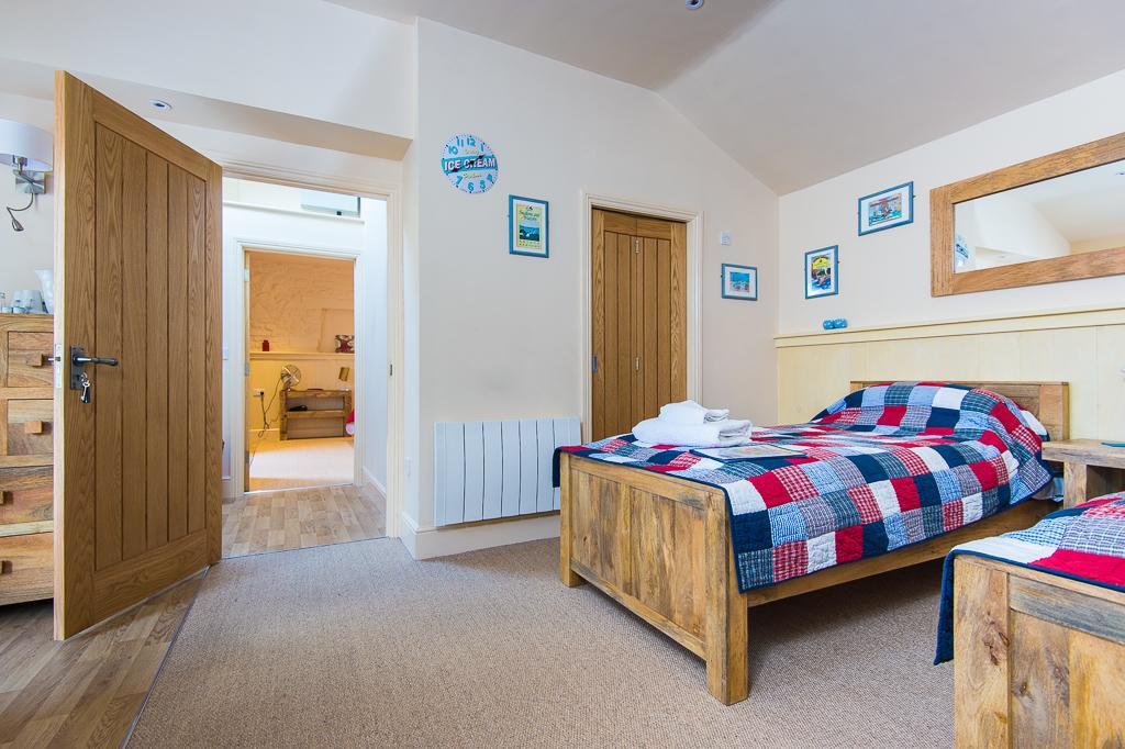Widbrook Barns Bed & Breakfast Bradford-On-Avon Bagian luar foto