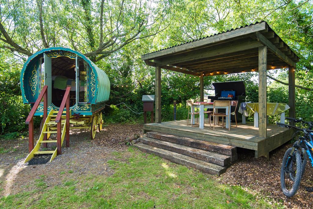 Widbrook Barns Bed & Breakfast Bradford-On-Avon Bagian luar foto