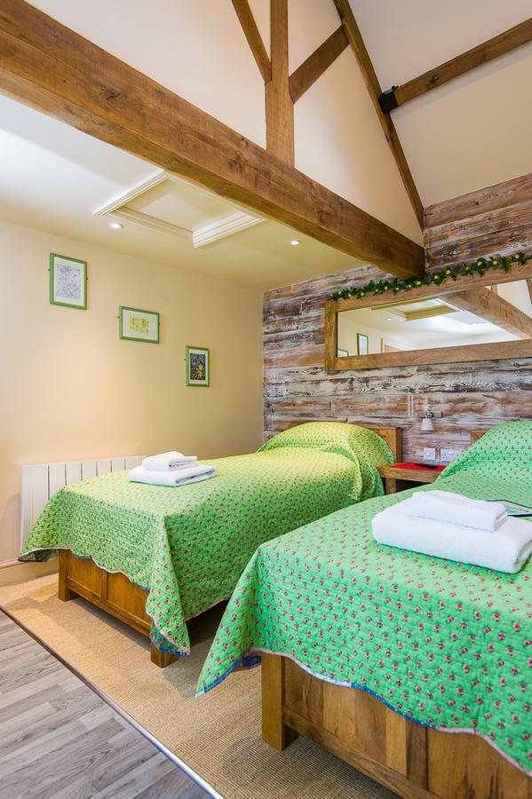 Widbrook Barns Bed & Breakfast Bradford-On-Avon Bagian luar foto